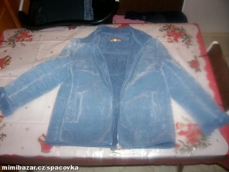 Sv�tle modr� bunda s ko���kem EUR-44